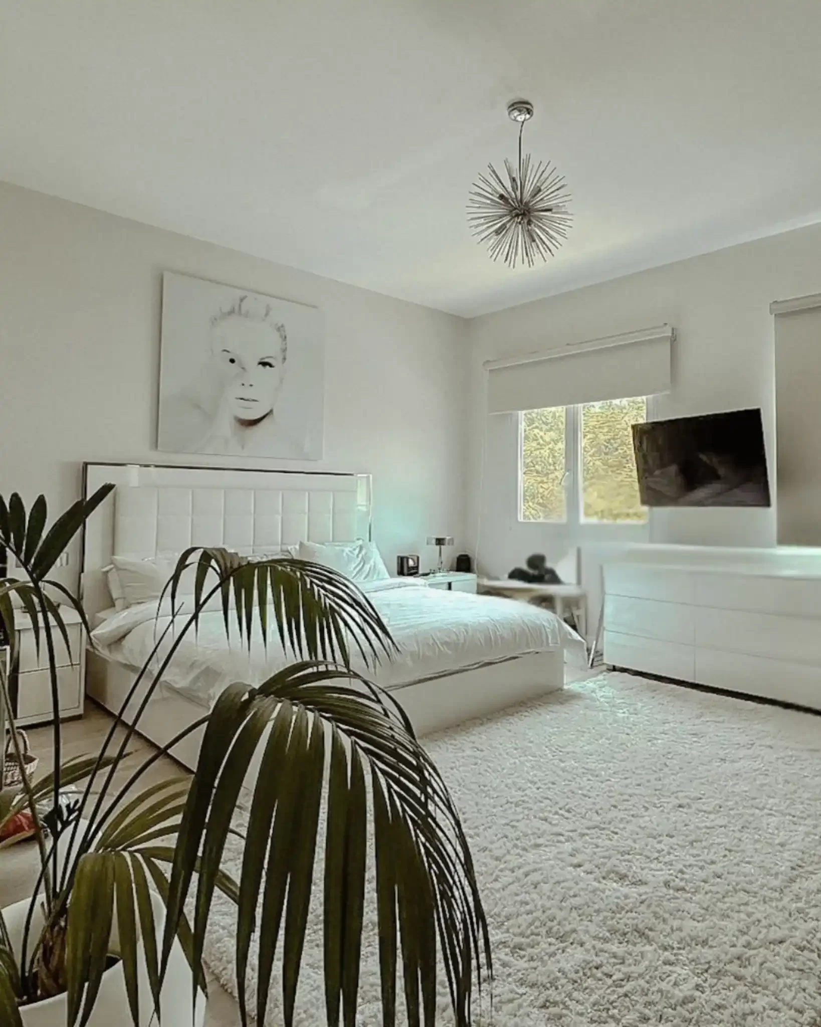 luxury-white-bedroom-interior luxury-white-bedroom-interior